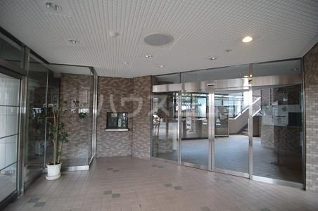 20/26 エントランス