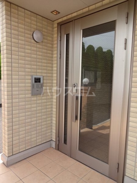 29/30 エントランス