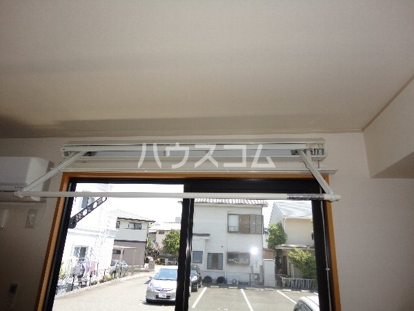 21/23 エントランス