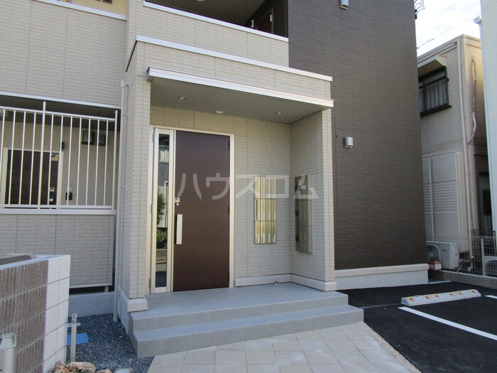 20/26 エントランス