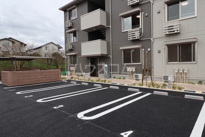 15/16 駐車場