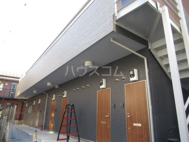 26/30 エントランス