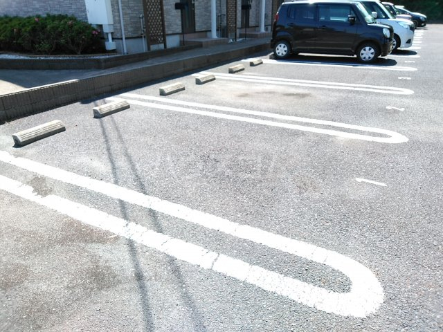 26/30 駐車場