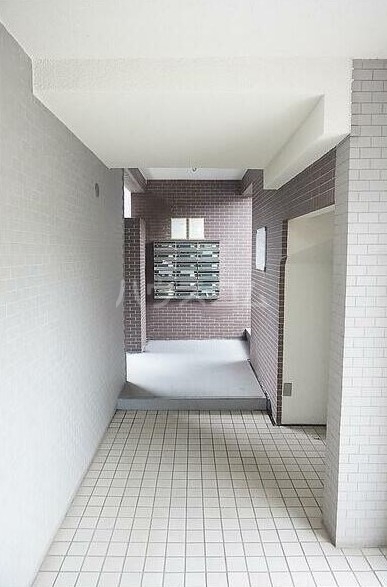 2/3 エントランス