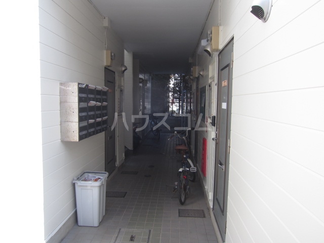 22/30 エントランス