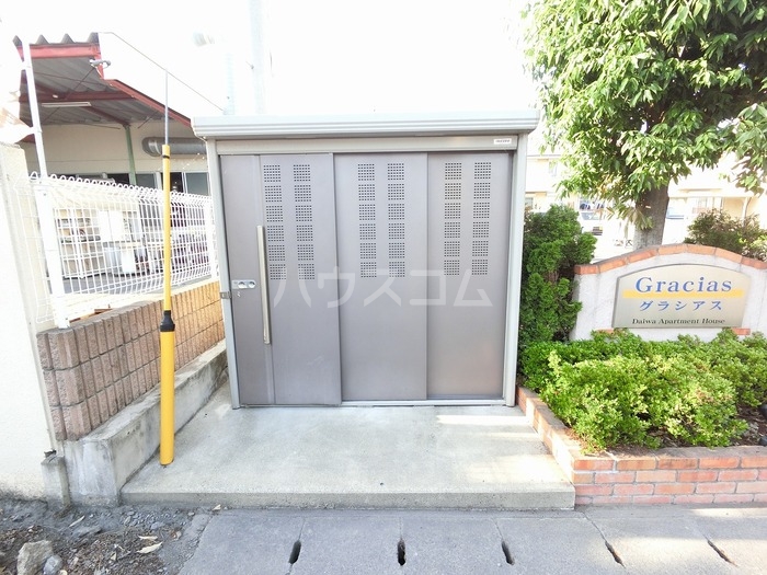 20/28 エントランス