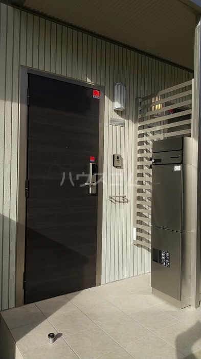 15/18 エントランス