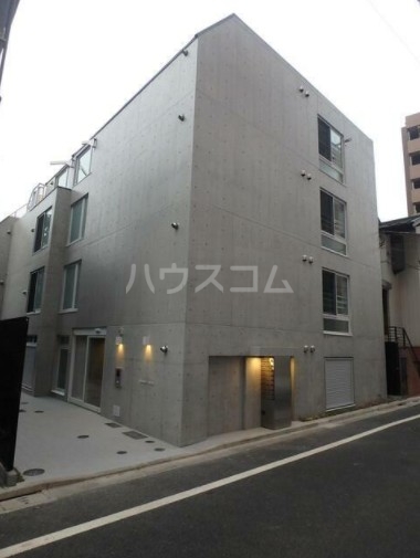 22/30 エントランス