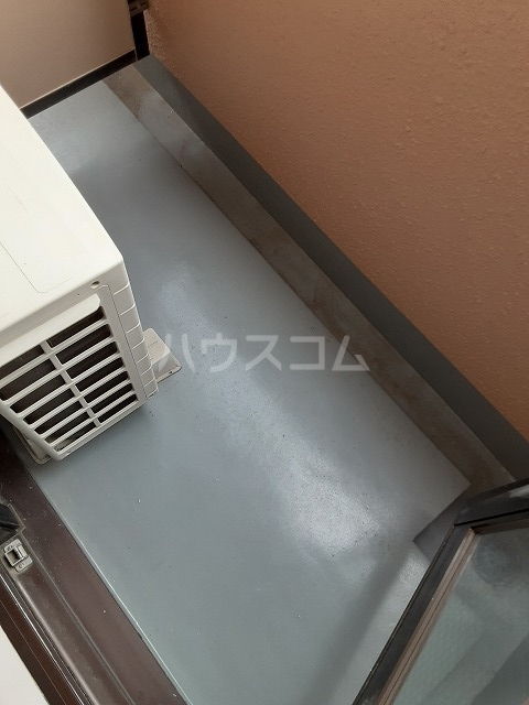 19/25 バルコニー