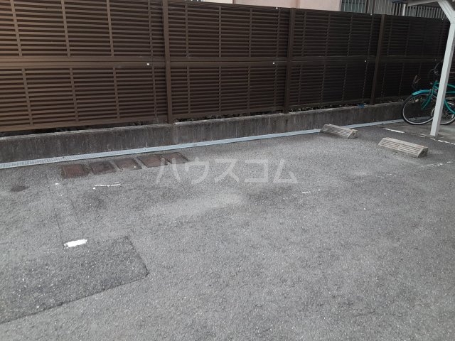 18/20 駐車場