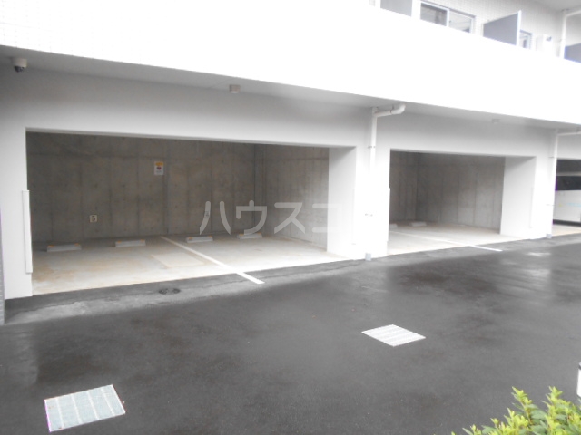 25/30 駐車場