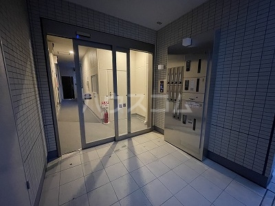 21/24 エントランス