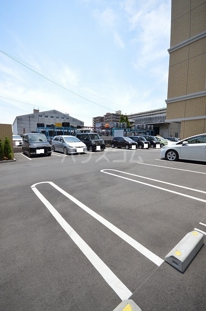 2/8 駐車場