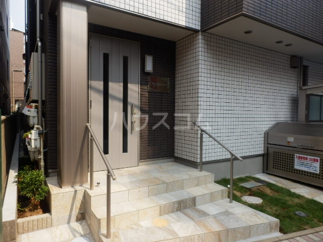 2/10 エントランス