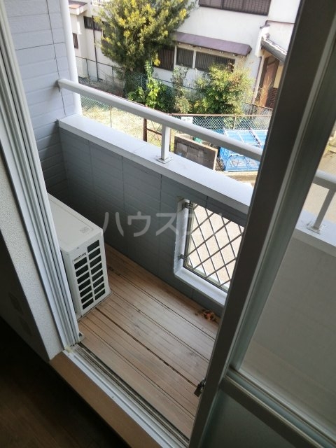18/28 バルコニー
