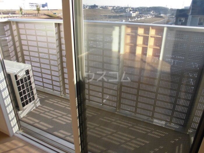 15/27 バルコニー