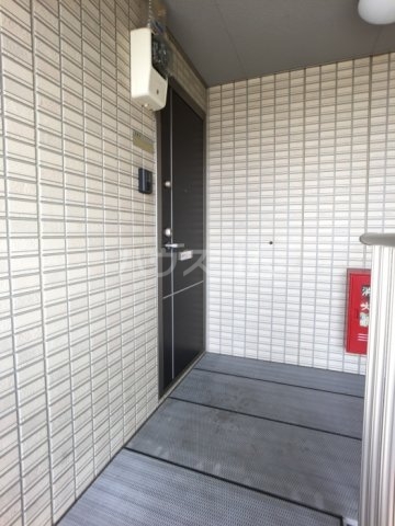 19/23 エントランス