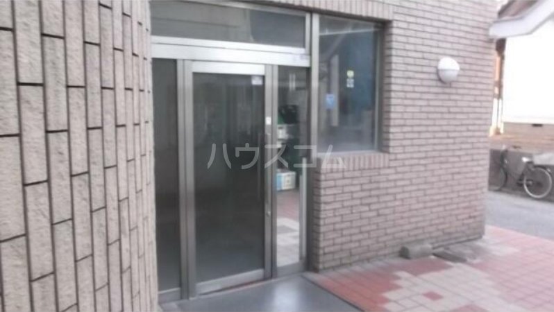 15/26 エントランス