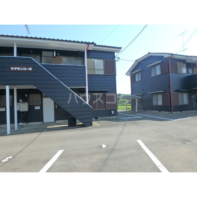 22/25 駐車場
