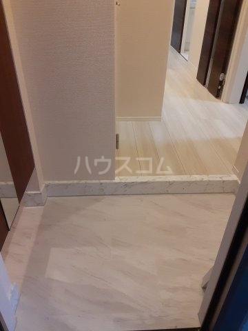 14/30 玄関