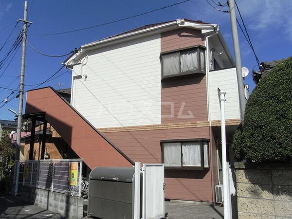 15/21 エントランス