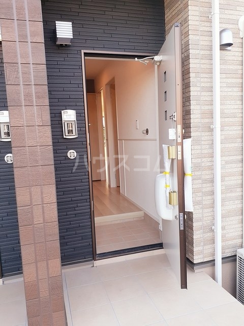 14/20 エントランス