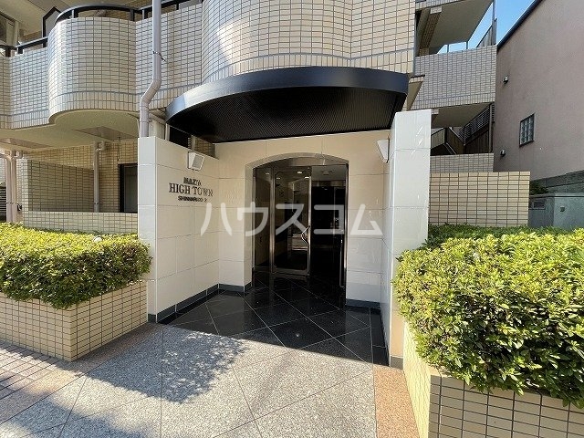 21/30 エントランス