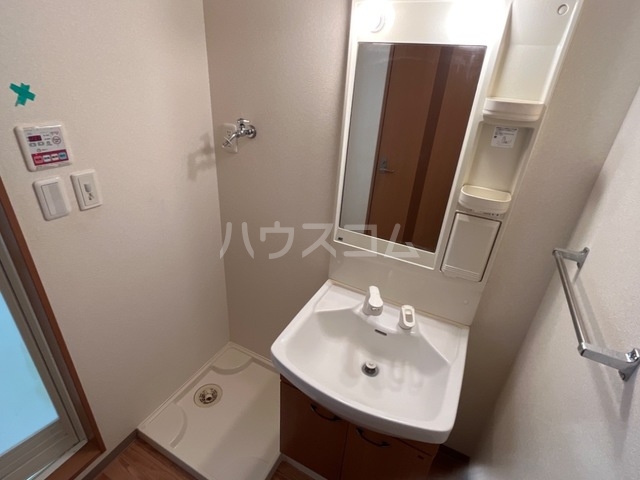 16/25 洗面