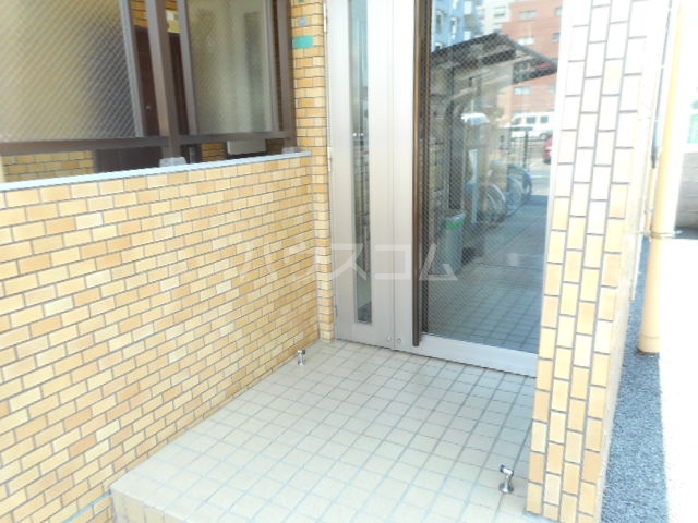 2/10 エントランス