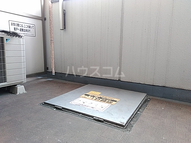 17/28 バルコニー