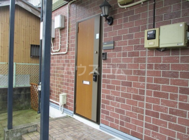 2/4 エントランス