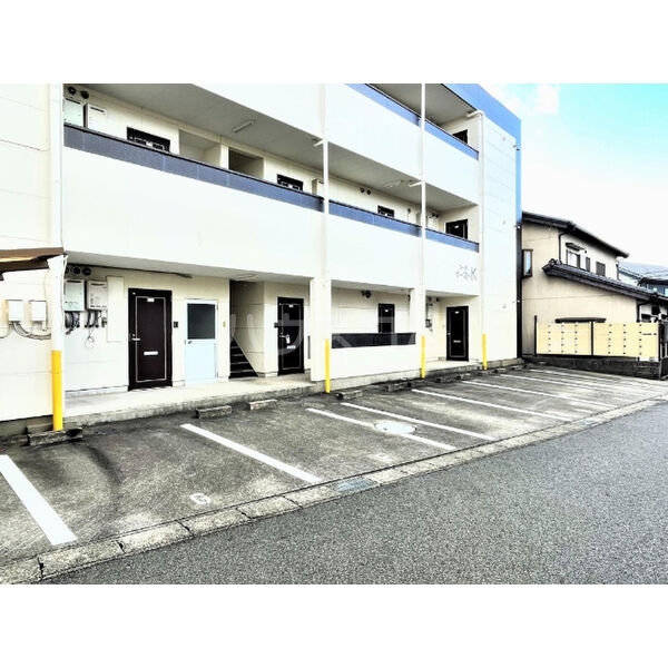 21/30 駐車場