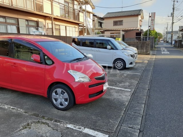 19/25 駐車場