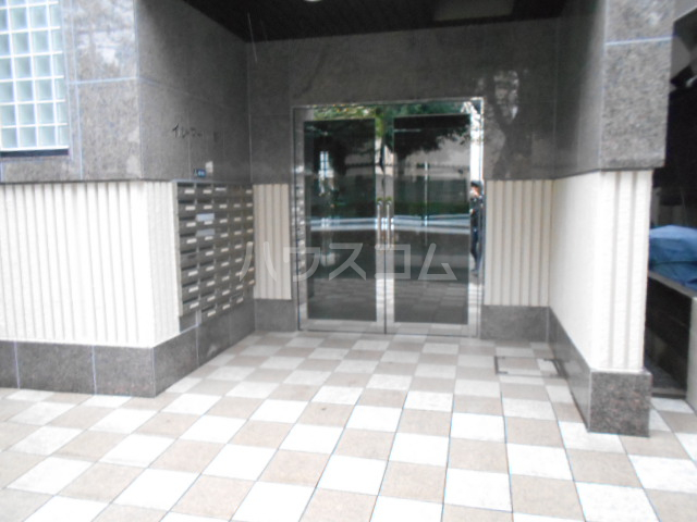 19/29 エントランス