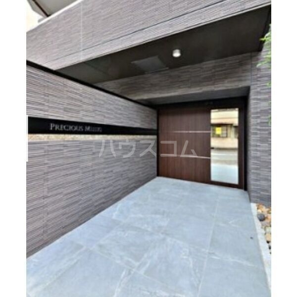 22/29 エントランス