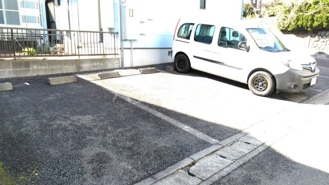 26/30 駐車場