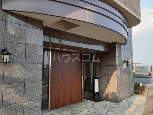 2/5 エントランス