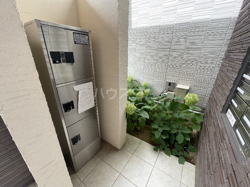 20/22 エントランス