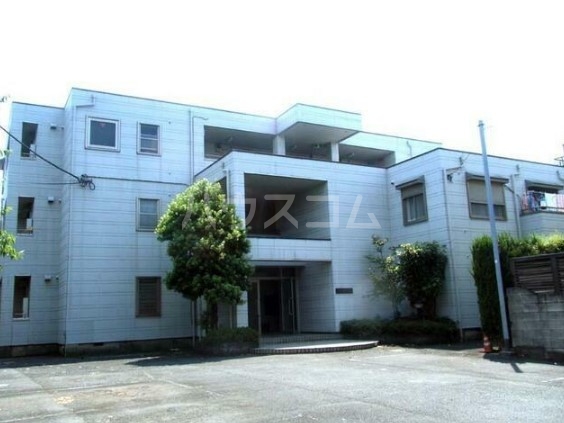 15/15 エントランス