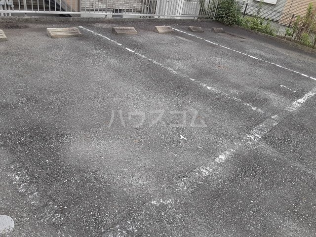 2/10 駐車場