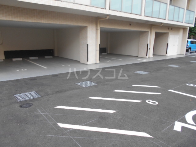 3/4 駐車場