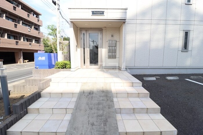 20/25 エントランス