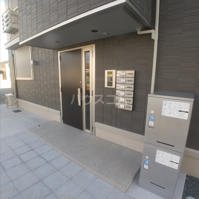 17/21 エントランス