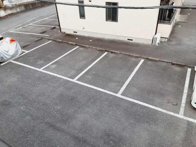 26/30 駐車場