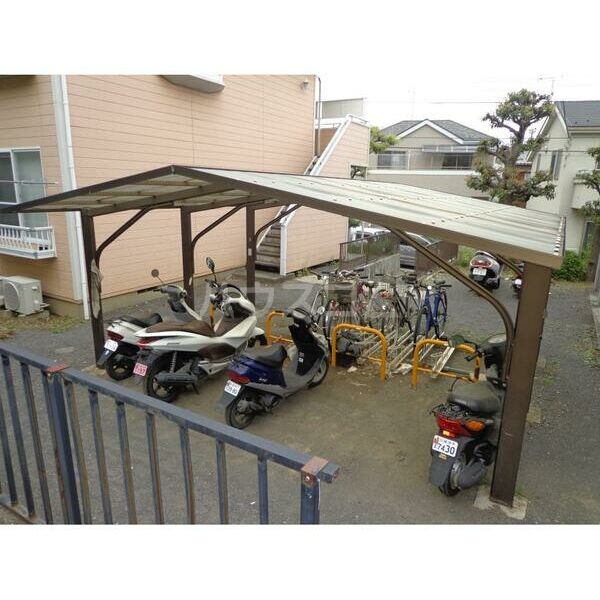 17/25 エントランス