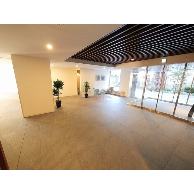 15/25 エントランス