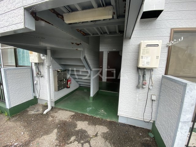 3/5 エントランス