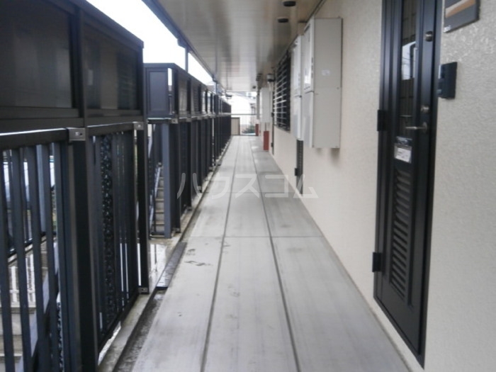 20/29 エントランス