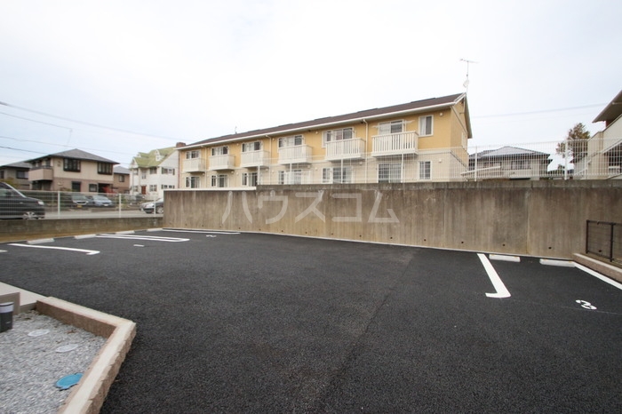 2/2 駐車場