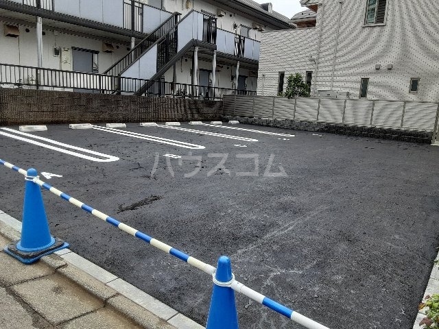 26/30 駐車場